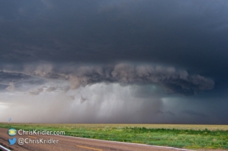 A closer look at the hail core and "area of interest" under the base.