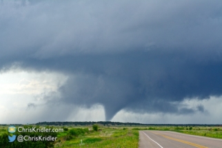 A medium view of the tornado and storm structure.