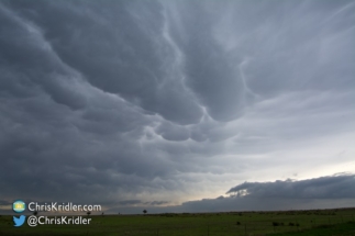 The storm also had dramatic, huge mammatus clouds.