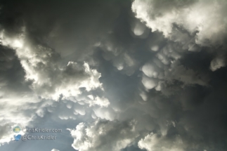 The sky showed a hint of the mammatus display to come.