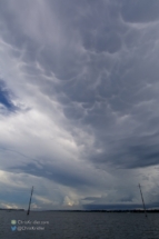 Nice mammatus clouds appeared.