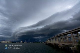 I really liked the look of the shelf cloud here. Lovely light.