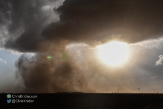 The rear-flank downdraft dust was portentous.