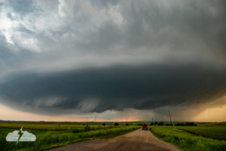 We had to get close to the cell - north of Osborne, where Route 24 meets 281 - to see its incredible structure and power.