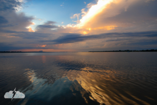 Lagoon light, July 25, 2007.